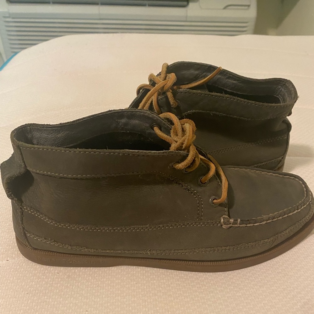 Sperry Men’s Top Sider Chukka Boots. Size 9.5.